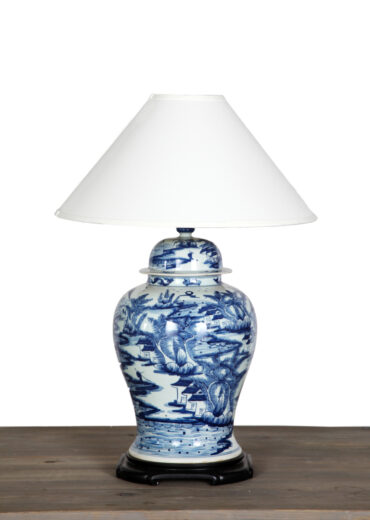 BLUE AND WHITE PORCELAIN LAMP