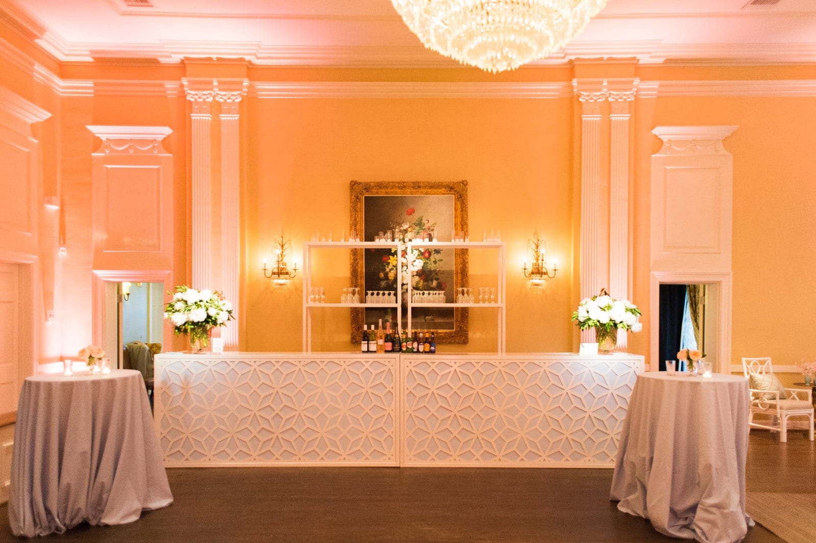 Riviera Bar Façade Perch Decor