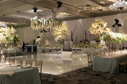 Lauren + Kyle's Luxurious White Wedding at The Ritz-Carlton, Dallas ...