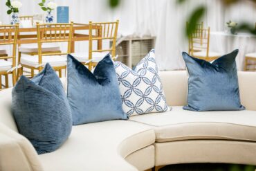 Perch Pillows on the Lauren Banquette at River Crest Country Club Wedding with Branching Out Events | BLUE 041, BLUE 042, BLUE 044