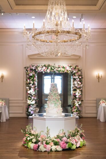 Octagon Display Table at Brook Hollow | Weddings a la Carte | Garden Gate Floral