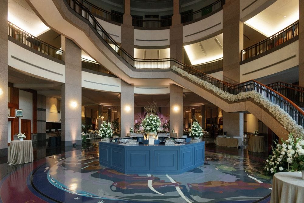 Modern Rustic Wedding at the Bullock Museum in Austin, TX